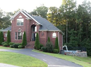 1375 Hidden Valley Dr, Morgantown, KY 42261