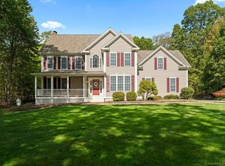 8 Linnea Ln, Killingworth, CT 06419