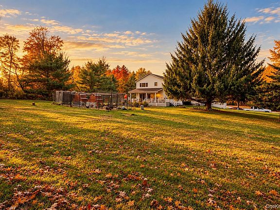 2nd image of 658 Waterbury Hill Road