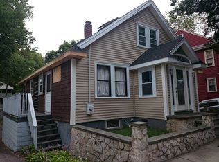 729 Lagrange St, West Roxbury, MA 02132