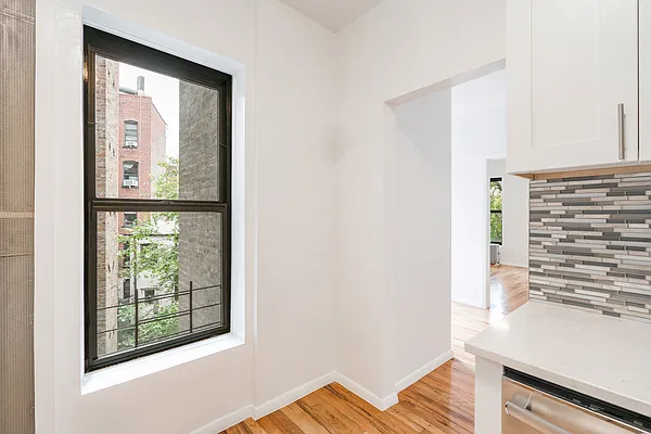 Rented by Compass | media 7