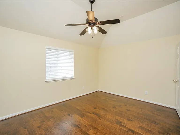 3211 London Ln — Photo 16