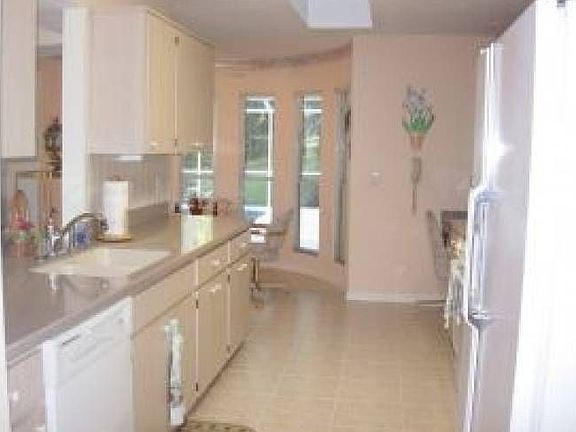 3rd image of 3120 E Brigadoon Ct