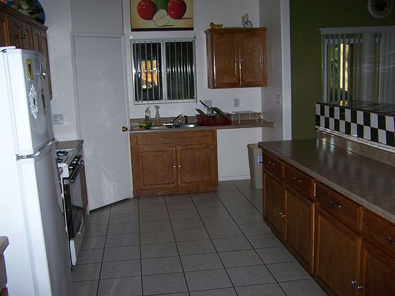 4th image of 13935 West Dr