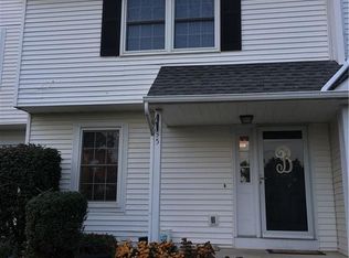 35 Old Meadow Ct, Livonia, NY 14487