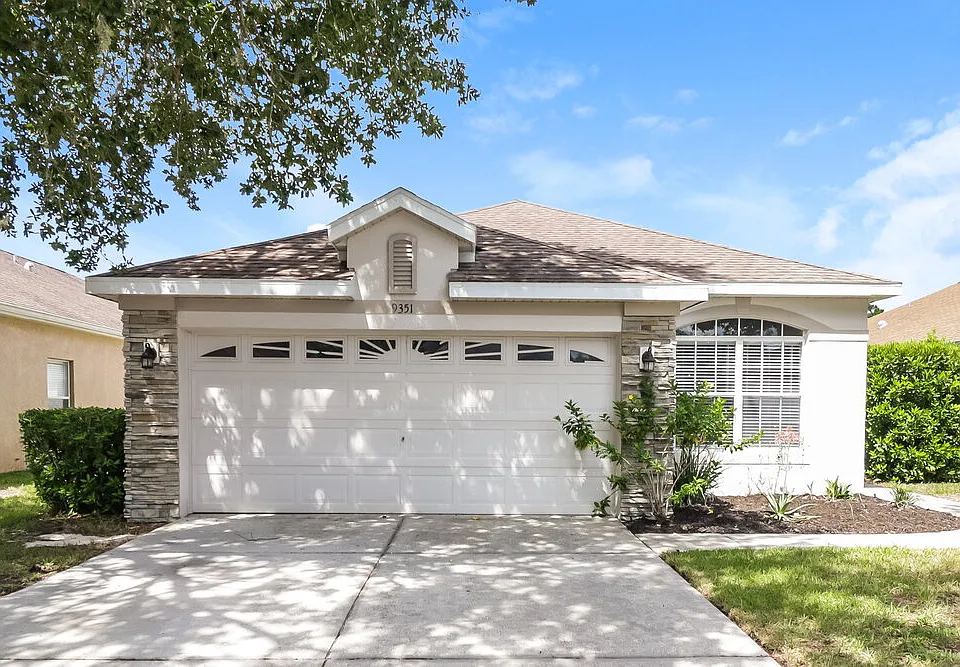 9351 Beaufort Ct