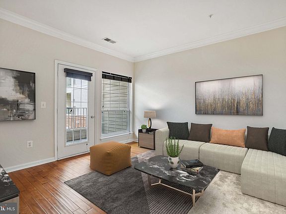 5th image of 4860 Eisenhower Ave Unit 293