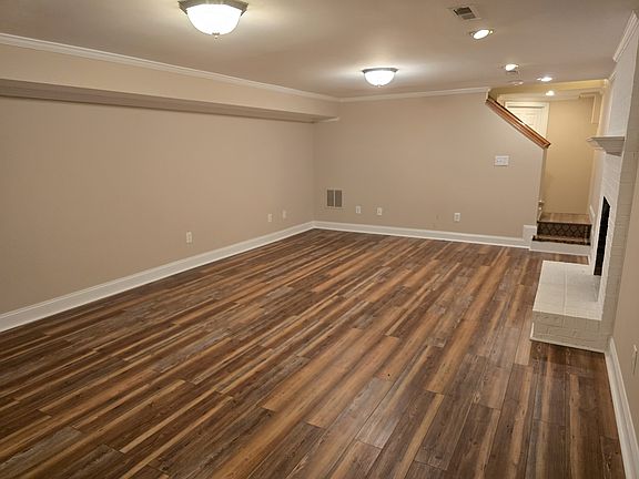 3rd image of 4680 Forestmanor Dr