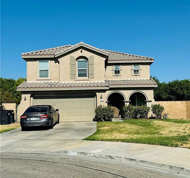 3013 Via De Flores St