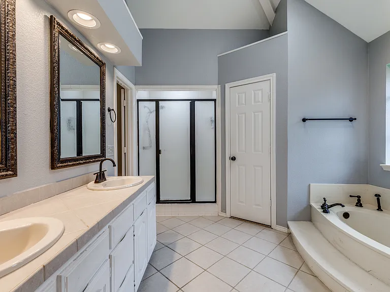 18612 Park Grove Ln — Photo 6