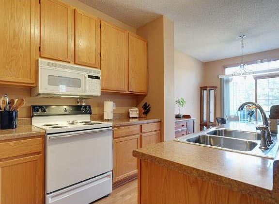 4th image of 14188 Plymouth Avenue