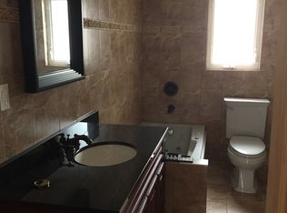 162-3 12th Rd #2, Whitestone, NY 11357