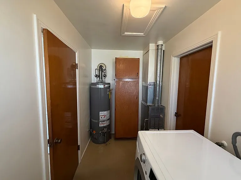2231 Pine St — Photo 25