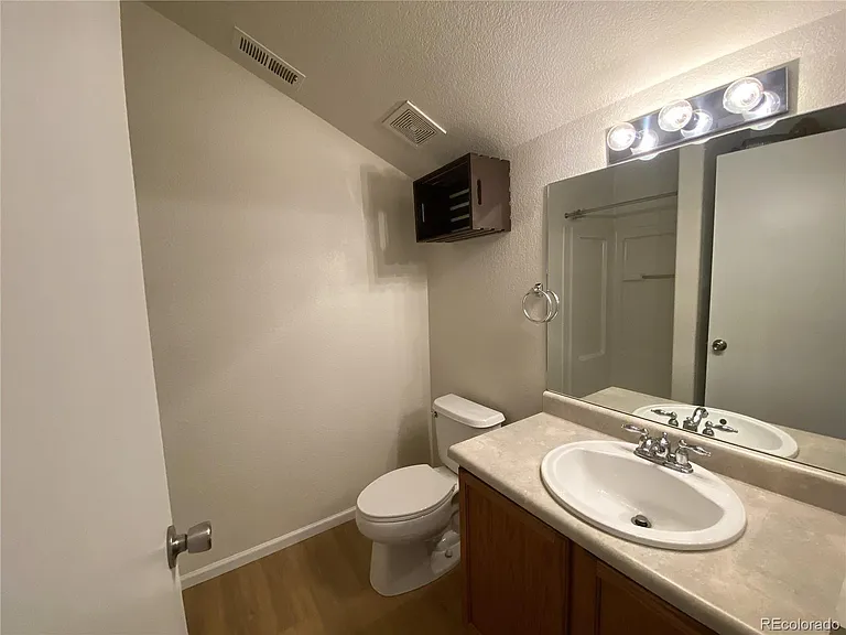 2119 Falkirk Dr #B — Photo 12