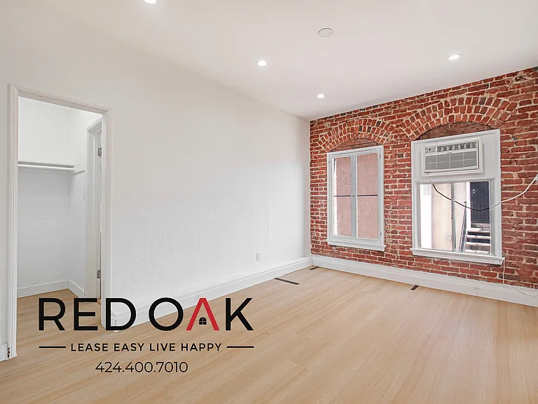 1405 S Berendo St #206 — Photo 2