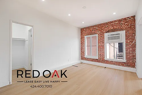 1405 S Berendo St #206 Photo 1