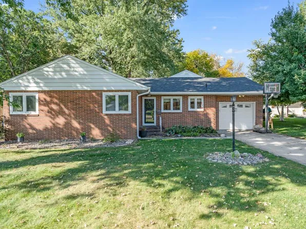 1210 N 9th St, Fort Dodge, IA 50501