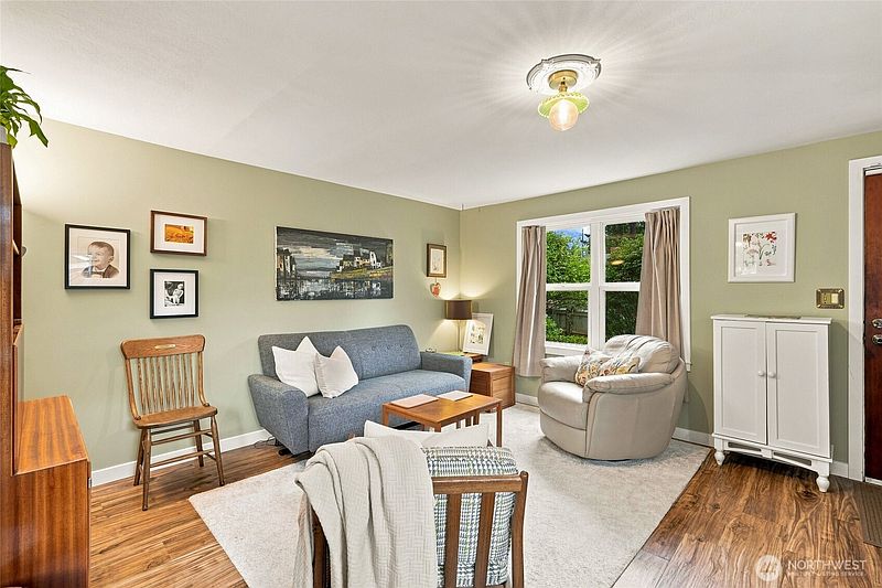5th image of 3023 NE 133rd Street
