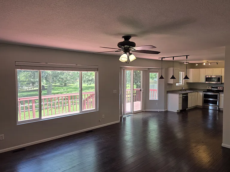 Open space from family room to kitchen