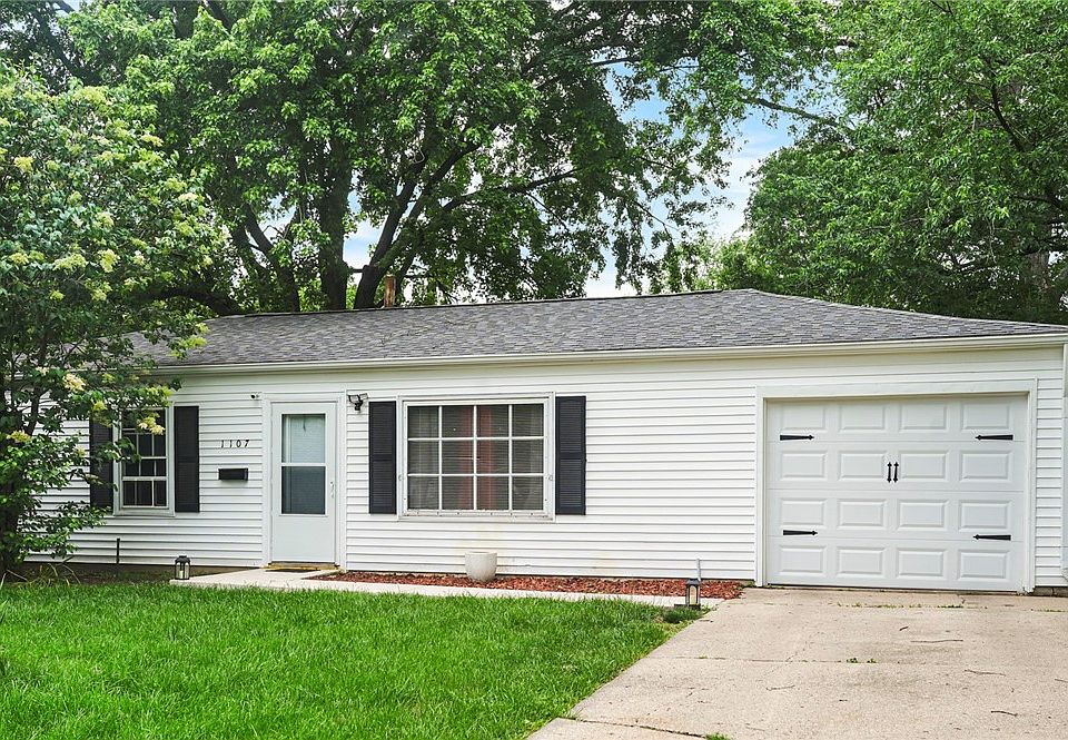 1st image of 1107 N Highlands Dr