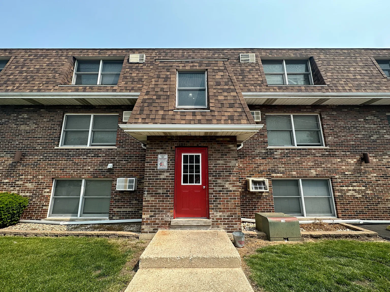 2 bed, 1000 sqft, $1,550 — Photo 1