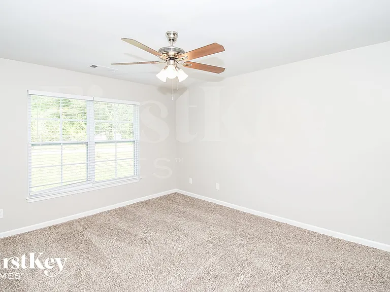 1805 Seayes Rd — Photo 8