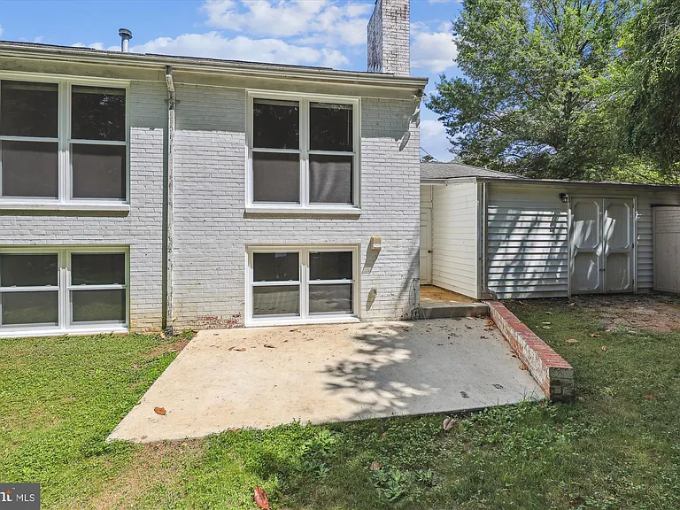 6916 Southridge Dr — Photo 25