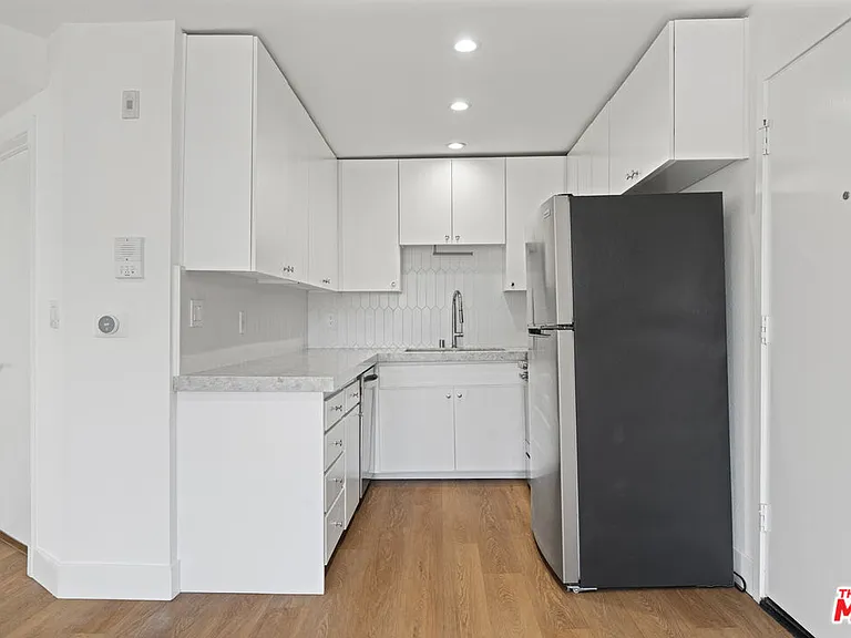 3939 Moore St #106 — Photo 5
