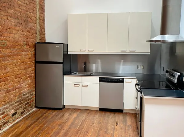 829 South Railroad Avenue, 829 S Railroad Ave Unit 204, Opelika, AL 36801