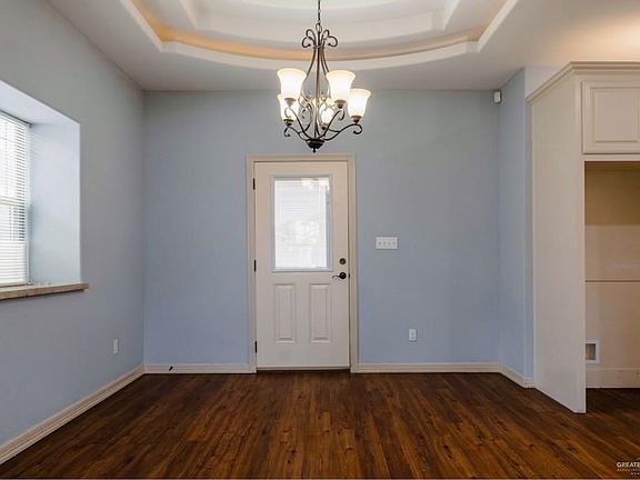 5th image of 3834 Stratosphere Dr