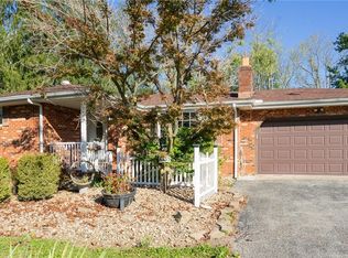 6855 Stewart Sharon Rd, Brookfield, OH 44403