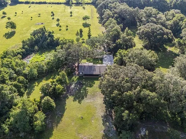 15992 SE 156th Place Rd, Weirsdale, FL 32195