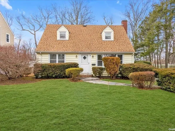 9 Highland View Drive, Bayville, NY 11709