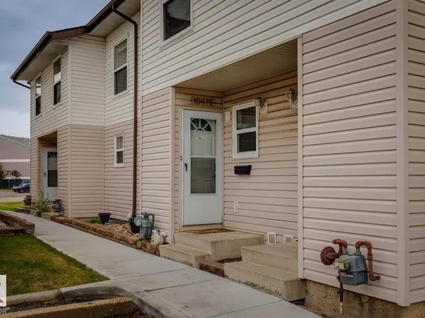 10475 24th Ave NW, Edmonton, AB T6J 4S2