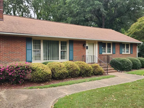 20 Hudgins Rd, Poquoson, VA 23662