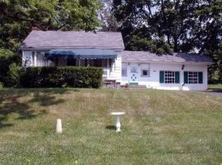 593 Penns Park Rd, Newtown, PA 18940