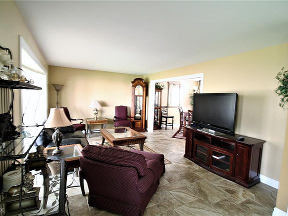 3rd image of 54349 Blue Cloud Dr