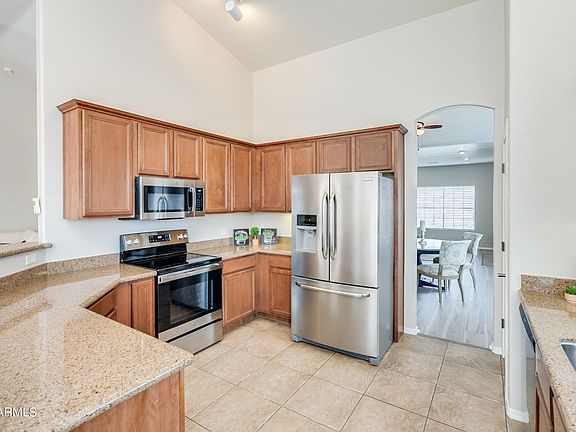 5th image of 2590 MONTARO Drive