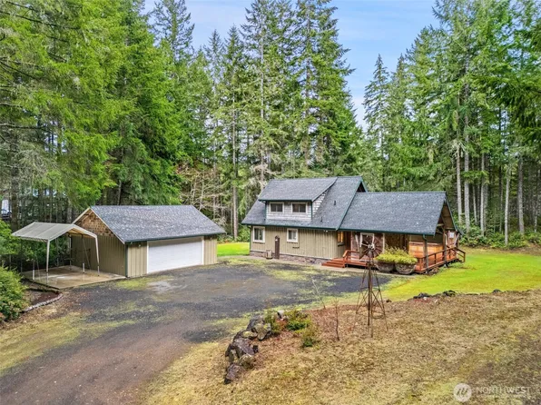 140 E Heights Place S, Belfair, WA 98528
