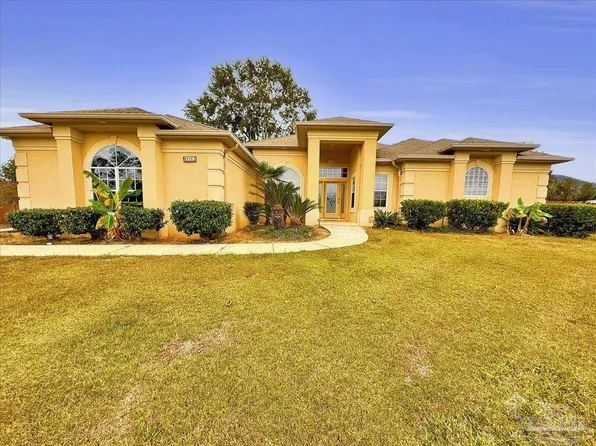 8066 Thoroughbred Rd, Pensacola, FL 32526