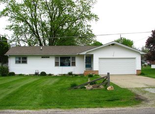 312 E Forest Ave, Atwood, IL 61913