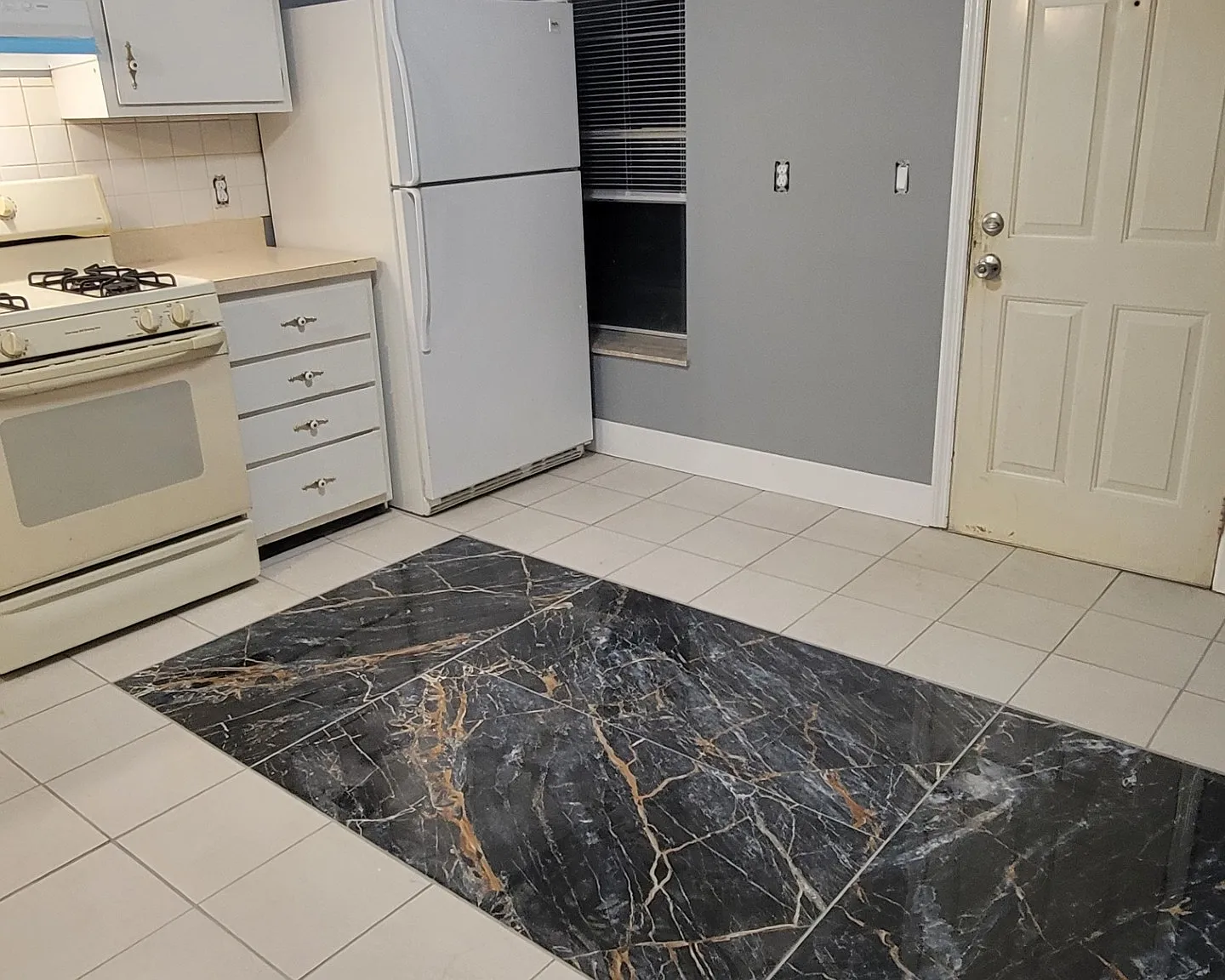 1 bed, 900 sqft, $950 — Photo 2