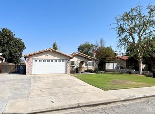 10112 Meacham Rd, Bakersfield, CA 93312
