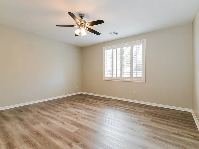 868 Bussora Rose Dr — Photo 10