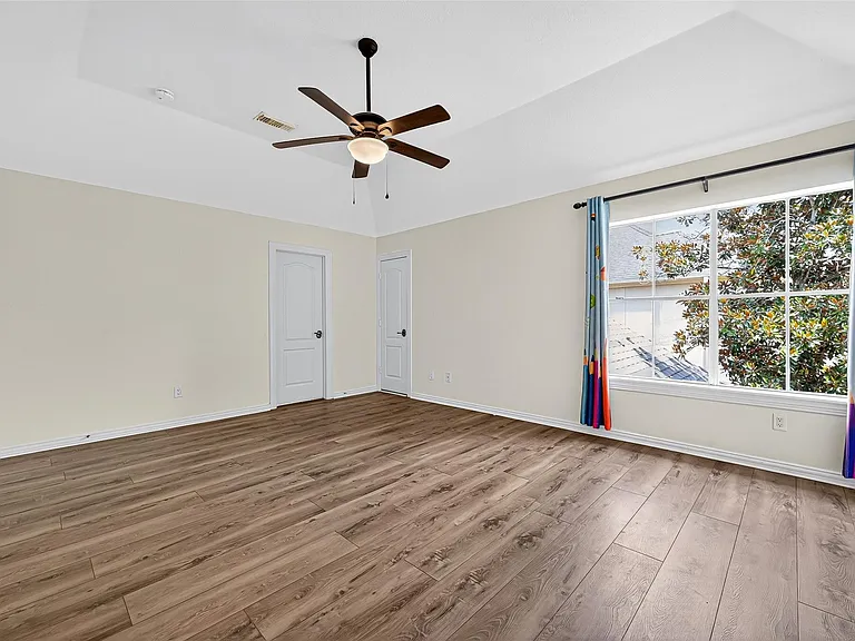 1803 Cottage Landing Ln — Photo 35