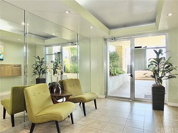 2nd image of 3901 E Livingston Dr Unit 304