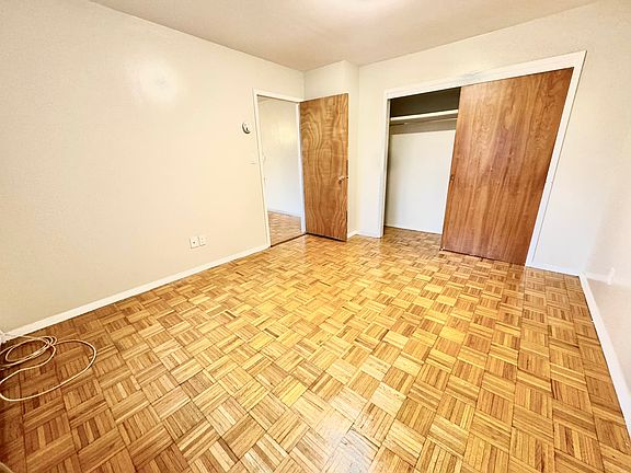 4th image of 25-12 36th St #3A