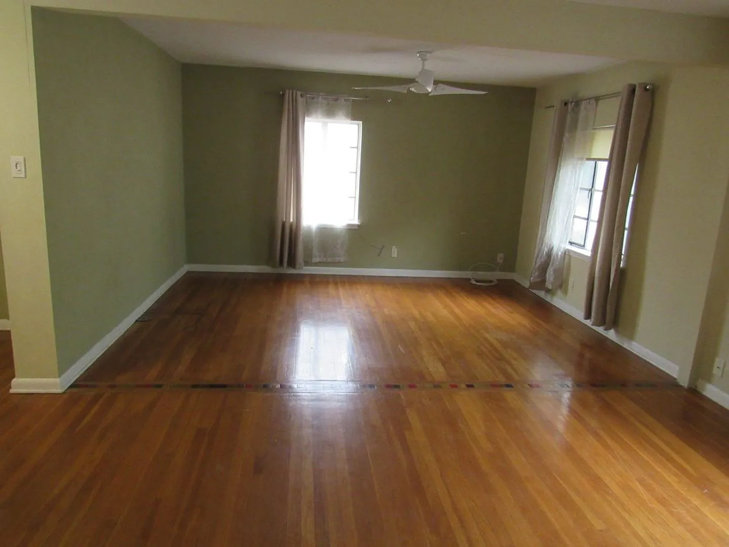 Great Upstairs 1-Bedroom in Mahncke Park — Photo 4