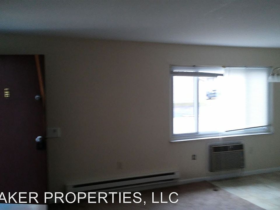 1st image of 153 N Dixie Dr APT 06