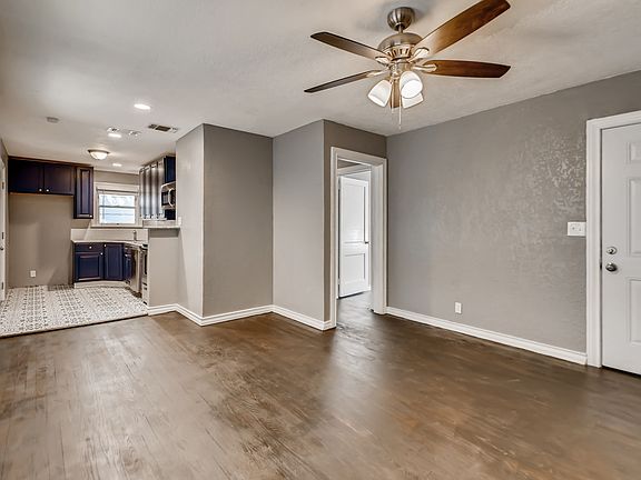 3rd image of 4208 Valentine St